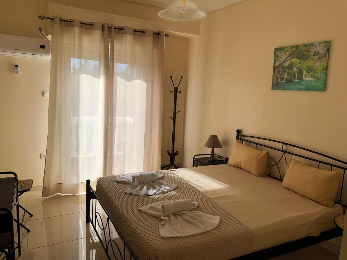 Nikolakakis Rooms Lavrio Esterno foto
