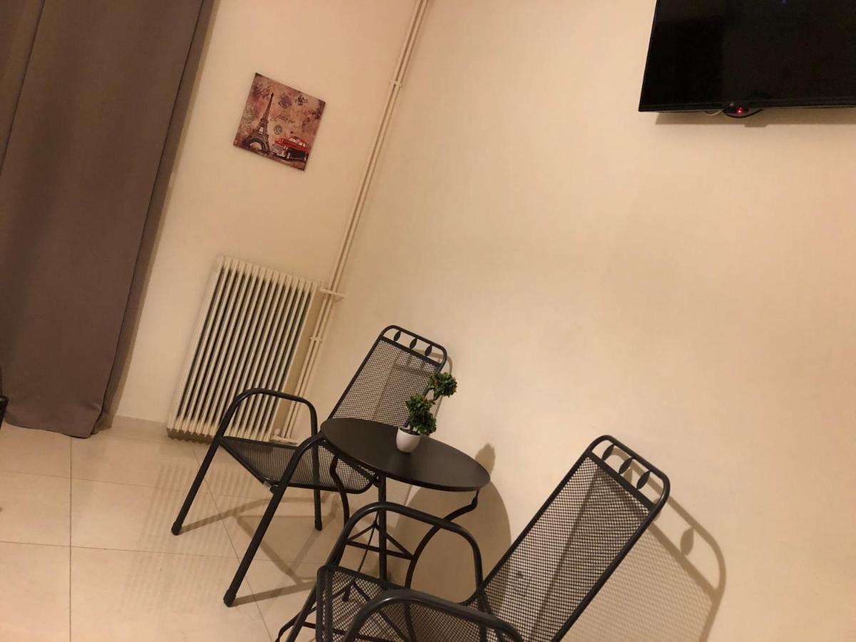 Nikolakakis Rooms Lavrio Esterno foto