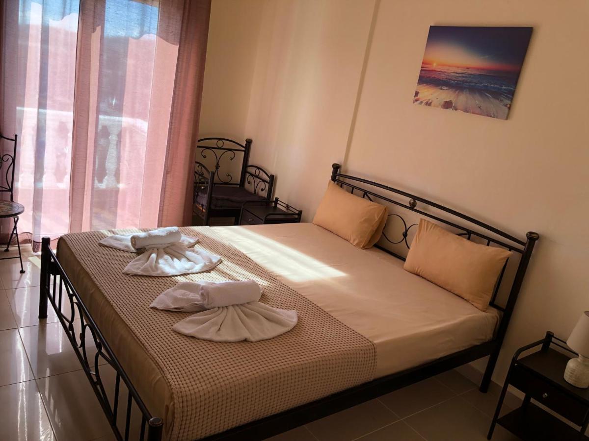 Nikolakakis Rooms Lavrio Esterno foto