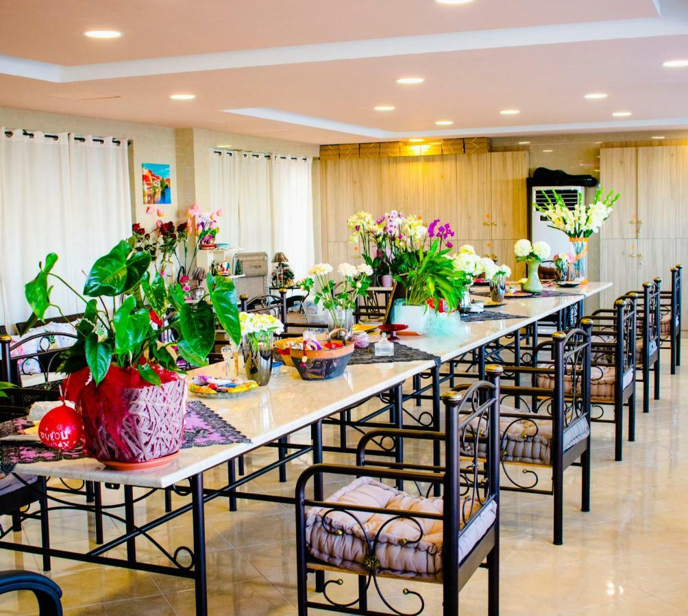Nikolakakis Rooms Lavrio Esterno foto